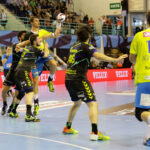 Piłkarze ręczni Vive Tauronu Kielce pokonali francuską Dunkierkę 28:25 (14:12) / Wojciech Habdas / Radio Kielce