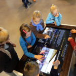 20.10.2014 Podzamcze Chęcińskie. Regionalne Centrum Naukowo-Technologiczne. Obrady Sejmiku Młodzieżowego Województwa Świętokrzyskiego / Wojciech Habdas / Radio Kielce