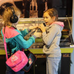 20.10.2014 Podzamcze Chęcińskie. Regionalne Centrum Naukowo-Technologiczne. Obrady Sejmiku Młodzieżowego Województwa Świętokrzyskiego / Wojciech Habdas / Radio Kielce