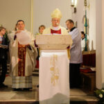 25.10.2014 Skarżysko-Kamienna. Sanktuarium Ostrobramskie Bazyliką Mniejszą. Uroczysta Msza św. pod przewodnictwem ks. kard. Gerharda Mullera / Wojciech Habdas / Radio Kielce