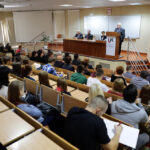 28.10.2014 Kielce. Leszek Miller spotkał się ze studentami UJK. / Wojciech Habdas / Radio Kielce