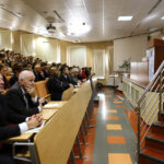 28.10.2014 Kielce. Leszek Miller spotkał się ze studentami UJK. / Wojciech Habdas / Radio Kielce