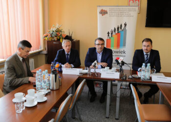 29.10.2014 Kielce. Świętokrzyskie Biuro Rozwoju Regionalnego. Konferencja prasowa. / Wojciech Habdas / Radio Kielce