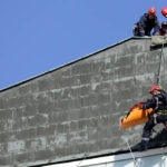 Manewry służb ratowniczych w Kieleckim Centrum Kultury / Wojciech Habdas / Radio Kielce