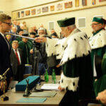 Inauguracja roku akademickiego na Politechnice Świętokrzyskiej. Pasowanie na studenta. / Wojciech Habdas / Radio Kielce