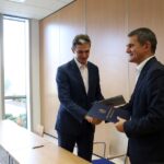 09.10.2014 Uroczystość postawienie wiechy na Hali sportowej UJK / Stanisław Blinstrub / Radio Kielce