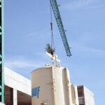 09.10.2014 Uroczystość postawienie wiechy na Hali sportowej UJK / Stanisław Blinstrub / Radio Kielce