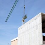 09.10.2014 Uroczystość postawienie wiechy na Hali sportowej UJK / Stanisław Blinstrub / Radio Kielce