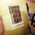 14.10.2014 Znaczek pocztowy Poczty Polskiej w rocznicę urodzin Stefana Żeromskiego. / Stanisław Blinstrub / Radio Kielce