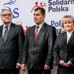 26.11.2014 Skarżysko-Kamienna. Przewodniczący klubu parlamentarnego PiS - Mariusz Błaszczak udzielił poparcia, ubiegającemu się o ponowny wybór prezydentowi Skarżyska-Kamiennej Romanowi Wojcieszkowi. / Skarżysko24.pl