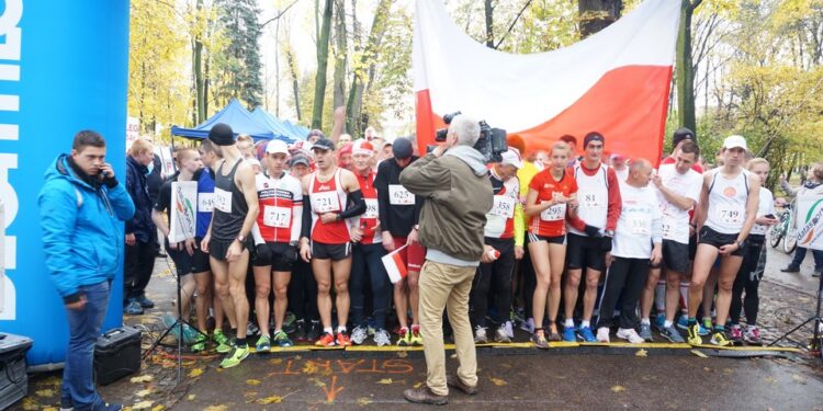 VII Bieg Niepodległości odbył się w Kielcach (9 listopada 2014 r.) / Kamil Król / Radio Kielce