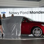Premiera modeli Forda Focusa i Mondeo w kieleckim salonie / Robert Felczak / Radio Kielce