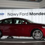 Premiera modeli Forda Focusa i Mondeo w kieleckim salonie / Robert Felczak / Radio Kielce