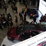 Premiera modeli Forda Focusa i Mondeo w kieleckim salonie / Robert Felczak / Radio Kielce