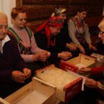 16.11.2014 Darcie pierza w Ciekotach - podtrzymywanie dawnych zwyczajów / Stanisław Blinstrub / Radio Kielce