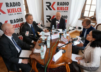 7.11.2014 Sandomierz. Debata kandydatów na burmistrza Sandomierza / Jarosław Dragan / Radio Kielce