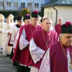 29.11.2014 Ingres bp. Jana Piotrowskiego w bazylice katedralnej. / Piotr Michalski / Radio Kielce