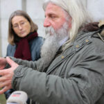 21.11.2014 Kielce. Dramat wolności - wystawa prac wielkoformatowych na murach Aresztu Śledczego w Kielcach. / Wojciech Habdas / Radio Kielce