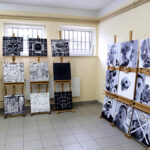 21.11.2014 Kielce. Dramat wolności - wystawa prac wielkoformatowych na murach Aresztu Śledczego w Kielcach. / Wojciech Habdas / Radio Kielce