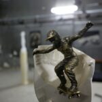 XIV Przegląd Teatrów Alternatywnych. "Epitafium street artu" - wystawa rzeźby Dawida Szlufika "Davi$a" / Wojciech Habdas / Radio Kielce