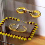 13.11.2014 Kielce. Wernisaż wystawy „Śniadanie u Tiffany’ego – moda jak biżuteria”. / Wojciech Habdas / Radio Kielce