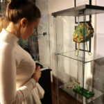 13.11.2014 Kielce. Wernisaż wystawy „Śniadanie u Tiffany’ego – moda jak biżuteria”. / Wojciech Habdas / Radio Kielce