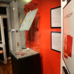 13.11.2014 Kielce. Wernisaż wystawy „Śniadanie u Tiffany’ego – moda jak biżuteria”. / Wojciech Habdas / Radio Kielce