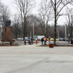 27.11.2014 Kielce. Zakończyła się przebudowa placu marszałka Józefa Piłsudskiego przed Wojewódzkim Domem Kultury. / Wojciech Habdas / Radio Kielce