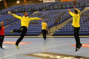 15.11.2014 Kielce. Trening zawodników Vive Tauron Kielce, przed meczem z Aalborgiem / Jarosław Dragan / Radio Kielce