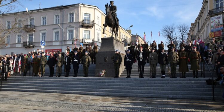 11.11.2014 Obchody Dnia Niepodległości w Kielcach. / Stanisław Blinstrub / Radio Kielce