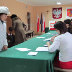 Druga tura wyborów prezydenckich w Skarżysku / Robert Felczak / Radio Kielce