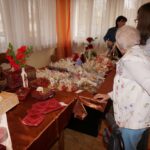 Kiermasz świąteczny w DPS (9 grudnia 2014 r.) / Iwona Murawska / Radio Kielce