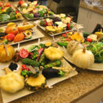 Niezwykła wystawa bombek w BWA (2 grudnia 2014 r.) / Piotr Michalski / Radio Kielce