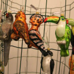 Niezwykła wystawa bombek w BWA (2 grudnia 2014 r.) / Piotr Michalski / Radio Kielce