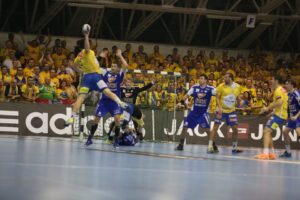 MOL-Pick Szeged KS Vive Tauron Kielce (6 grudnia 2014 r.) / Piotr Michalski / Radio Kielce