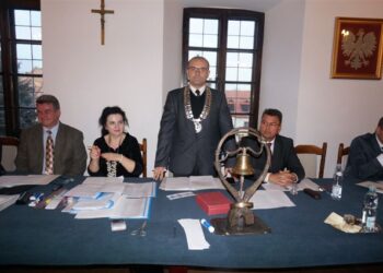 1.12.2014 Sandomierz. Wybór przewodniczącego Rady Miasta Sandomierza / Grażyna Szlęzak-Wójcik / Radio Kielce