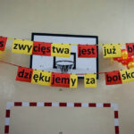 8.12.2014 Kielce. Przy gimnazjum nr 3 w Kielcach oficjalnie otwarto nowe boiska do gry w piłkę ręczną, koszykówkę, siatkówkę oraz tenisa ziemnego. / Kamil Król / Radio Kielce