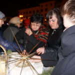 Spotkanie wigilijne na ostrowieckim Rynku / Teresa Czajkowska / Radio Kielce