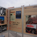 586 dni stanu wojennego. Wystawa na kieleckim Rynku / Kamil Król / Radio Kielce