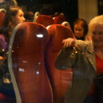 Pociąg TLK Kinga z Krakowa do Warszawy, odjeżdżający w niedzielę Kielc o 16.56, często jest zatłoczony / Kamil Król / Radio Kielce