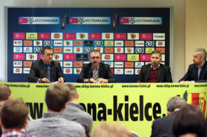 30.12.2014 Kielce Konferencja prasowa Klubu sportowego korona Kielce SA / Stanisław Blinstrub / Radio Kielce