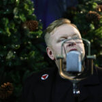 21.11.2014 Kielce. Dziennikarze Radia Kielce, wraz z Olkiem Klepaczem nagrywali teledysk do tegorocznej Pastorałki. / Wojciech Habdas / Radio Kielce