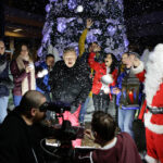 21.11.2014 Kielce. Dziennikarze Radia Kielce, wraz z Olkiem Klepaczem nagrywali teledysk do tegorocznej Pastorałki. / Wojciech Habdas / Radio Kielce