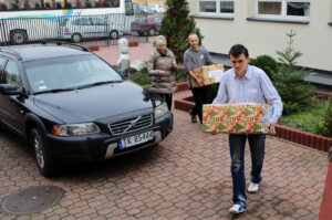 13.12.2014 Kielce. Sztab Szlachetnej Paczki w IV LO. / Wojciech Habdas / Radio Kielce