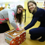 13.12.2014 Kielce. Sztab Szlachetnej  Paczki w IV LO. / Wojciech Habdas / Radio Kielce