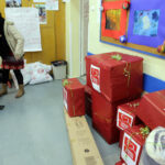 13.12.2014 Kielce. Sztab Szlachetnej  Paczki w IV LO. / Wojciech Habdas / Radio Kielce