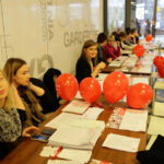 13.12.2014 Kielce. Trwa dwudniowa akcja pod nazwą „Dzień Dawcy Szpiku - Pomóż Misi i innym”. / Wojciech Habdas / Radio Kielce