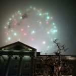 Sylwester Pod Gwiazdami na kieleckim Rynku - pokaz ogni sztucznych / Stanisław Blinstrub / Radio Kielce