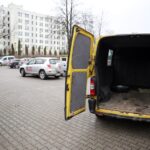 23.12.2014 Dary dla Domu Samotnej Matki i Ofiar Przemocy w Wiernej Rzece  - Jeszcze pusty samochód Wodociągów Kielckich / Stanisław Blinstrub / Radio Kielce