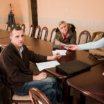 Konferencja prasowa prezydenta Skarżyska Konrada Kroniga dotycząca planów likwidacji szkół w mieście / Mariusz Busiek / skarzysko24.pl